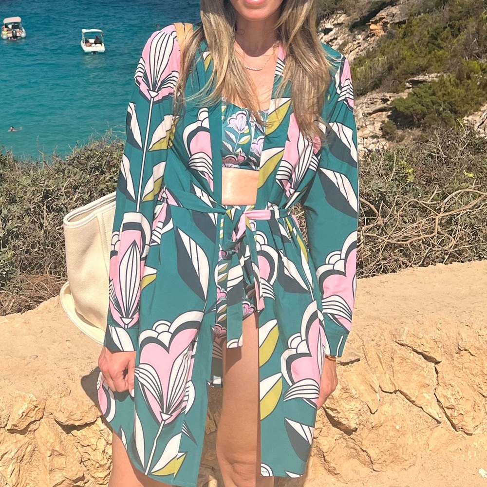 VERDELIMON Retro Print Robe and High Waist Bikini Sz. S